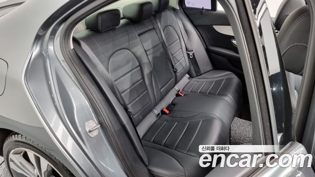 Mercedes-Benz C-Class C200 Avantgarde