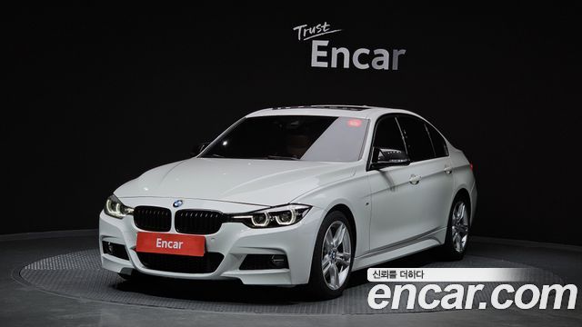 BMW 3-Series 330i M Sport Shadow