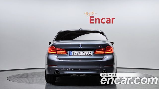 BMW 5-Series 520d Luxury Special Edition