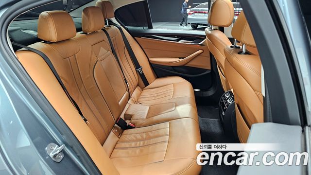 BMW 5-Series 520d Luxury Special Edition