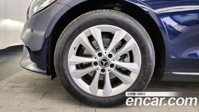 Mercedes-Benz C-Class C220 d Avantgarde