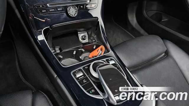 Mercedes-Benz C-Class C200