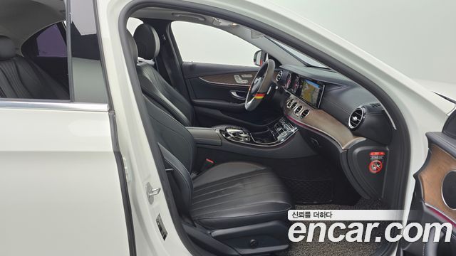 Mercedes-Benz E-Class E220d Exclusive
