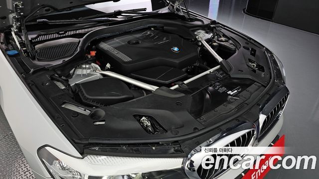 BMW 5-Series 520i Luxury
