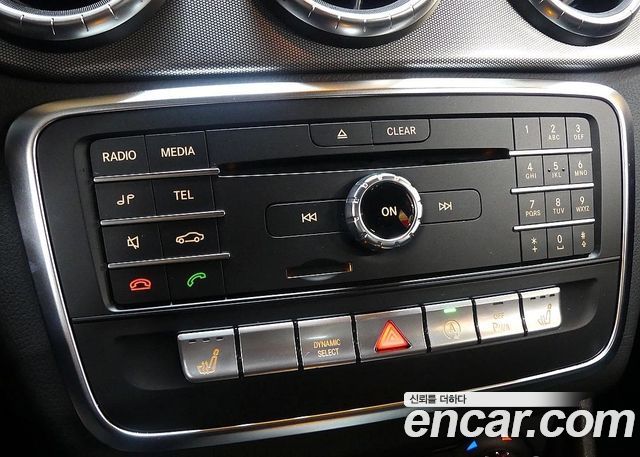 Mercedes-Benz CLA-Class CLA220 AMG Line