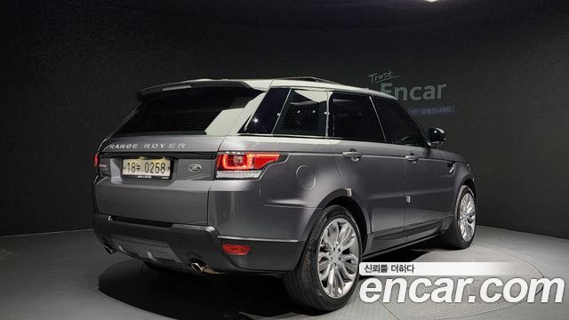 Land Rover Range Rover Sport 3.0 SDV6 HSE Dynamic