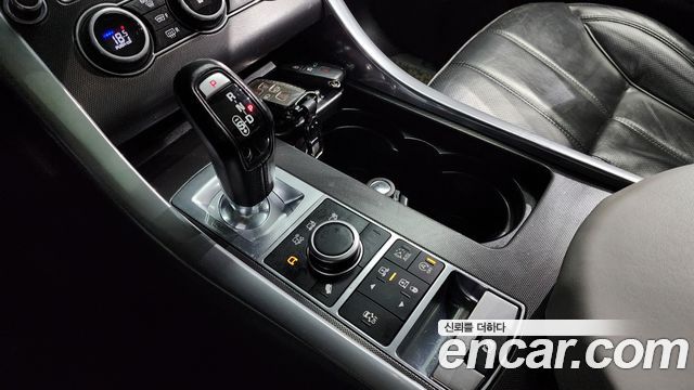 Land Rover Range Rover Sport 3.0 SDV6 HSE Dynamic