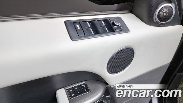 Land Rover Range Rover Sport 3.0 SDV6 HSE Dynamic
