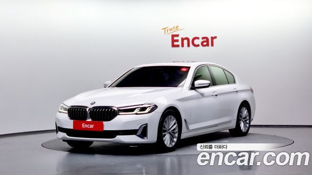 BMW 5-Series 530i xDrive Luxury