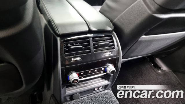 BMW 5-Series 530i xDrive Luxury