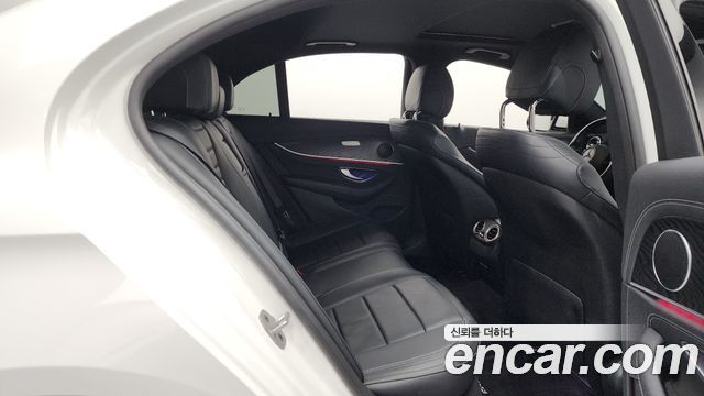 Mercedes-Benz E-Class E220d 4MATIC AMG Line
