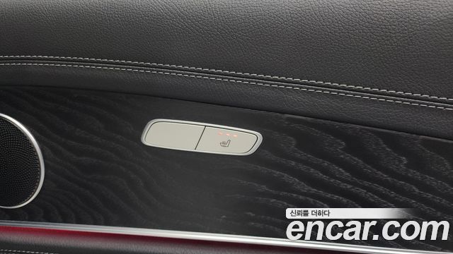 Mercedes-Benz E-Class E220d 4MATIC AMG Line