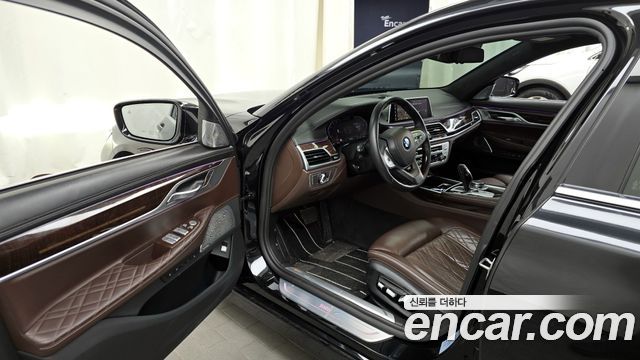 BMW 7-Series 750Li xDrive Design Pure Excellence Prestige