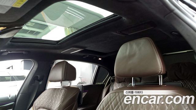 BMW 7-Series 750Li xDrive Design Pure Excellence Prestige