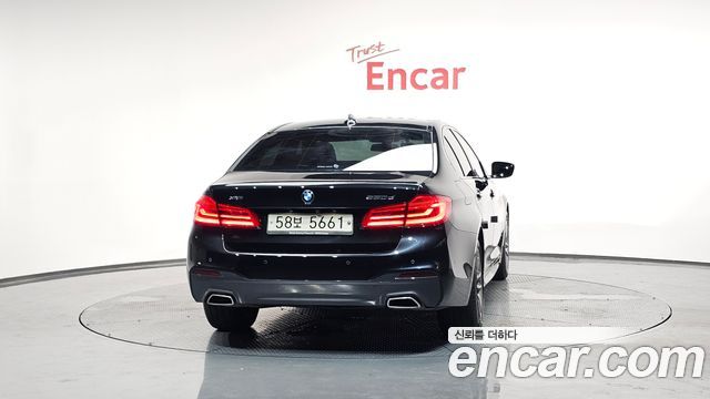 BMW 5-Series 520d xDrive M Sport Package