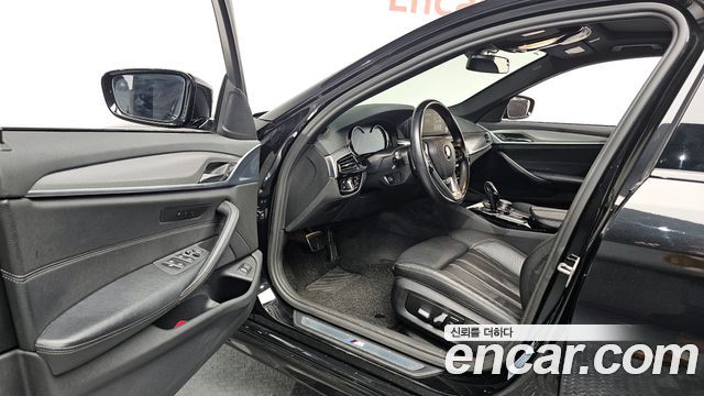 BMW 5-Series 520d xDrive M Sport Package
