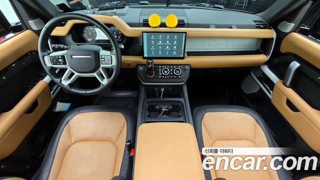 Land Rover Defender 130 D300 X-Dynamic HSE