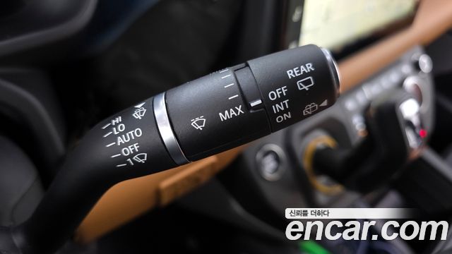 Land Rover Defender 130 D300 X-Dynamic HSE