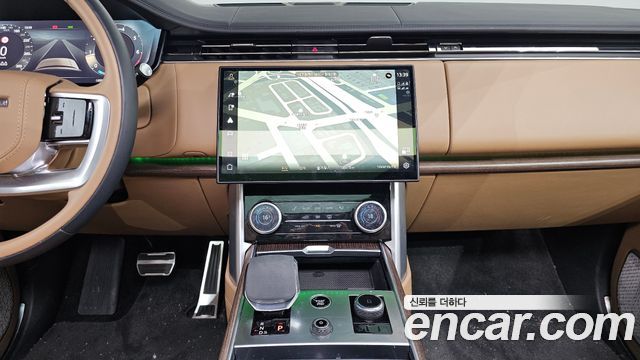 Land Rover Range Rover P530 Autobiography Long Wheel Base
