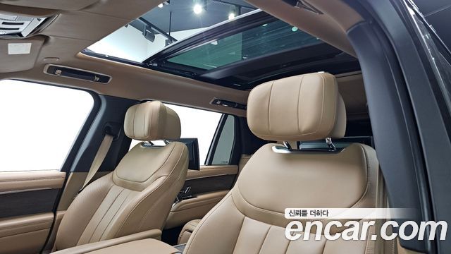 Land Rover Range Rover P530 Autobiography Long Wheel Base