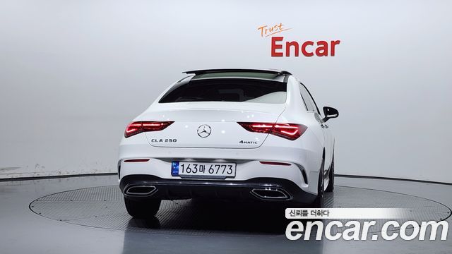 Mercedes-Benz CLA-Class CLA250 4MATIC