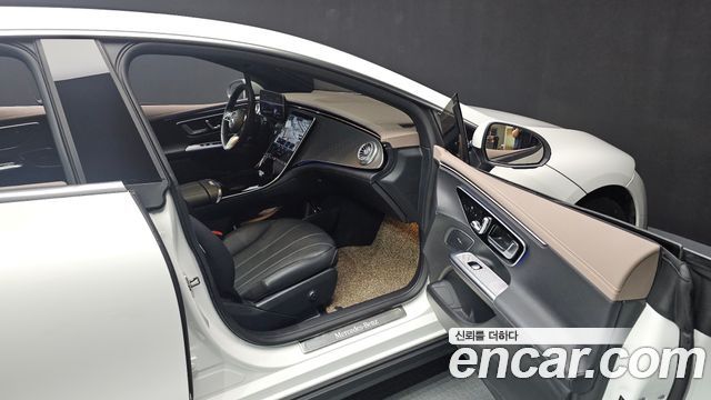 Mercedes-Benz EQE EQE300