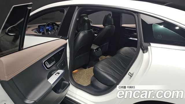 Mercedes-Benz EQE EQE300