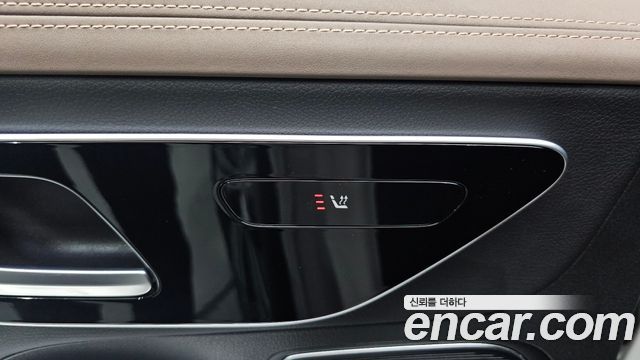 Mercedes-Benz EQE EQE300