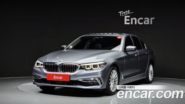 BMW 5-Series 520i Luxury