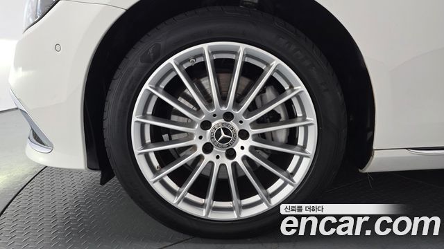 Mercedes-Benz E-Class E220d 4MATIC Exclusive