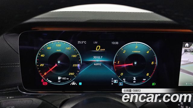 Mercedes-Benz E-Class E220d 4MATIC AMG Line