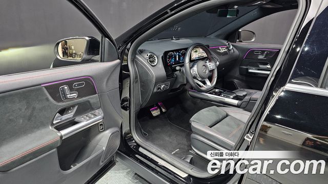 Mercedes-Benz GLA-Class GLA250 4MATIC