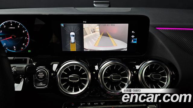 Mercedes-Benz GLA-Class GLA250 4MATIC