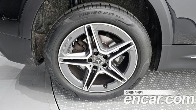 Mercedes-Benz GLB-Class GLB250 4MATIC