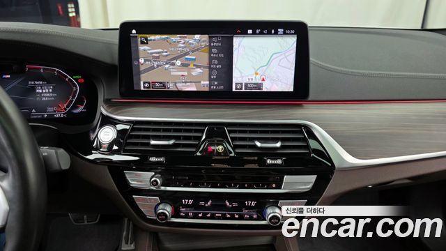 BMW 5-Series 530i xDrive M Sport Package