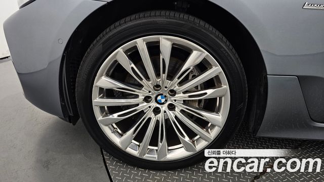 BMW Gran Turismo 640i xDrive Luxury