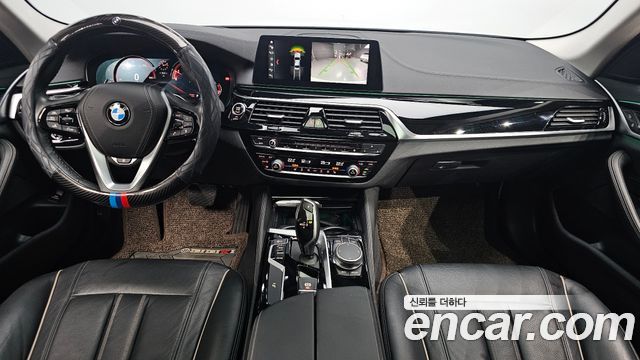 BMW 5-Series 520i Luxury
