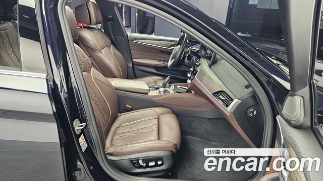 BMW 5-Series 530e M Sport