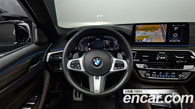 BMW 5-Series 530e M Sport