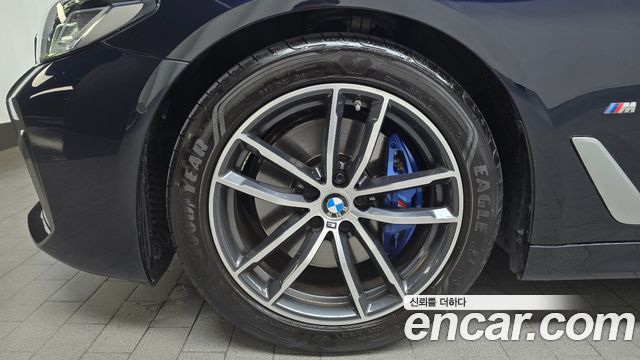 BMW 5-Series 520i M Sport