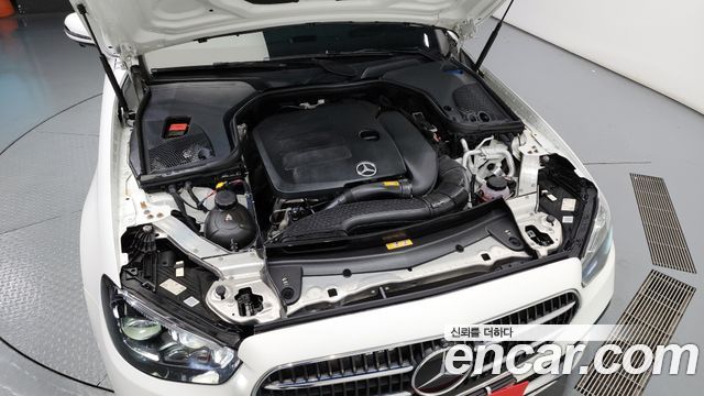 Mercedes-Benz E-Class E350 4MATIC Avantgarde
