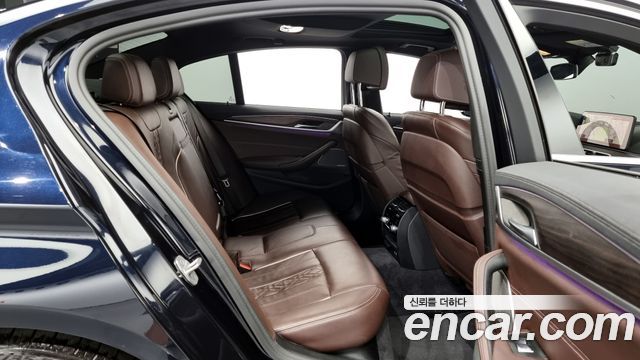 BMW 5-Series 530i M Sport Package