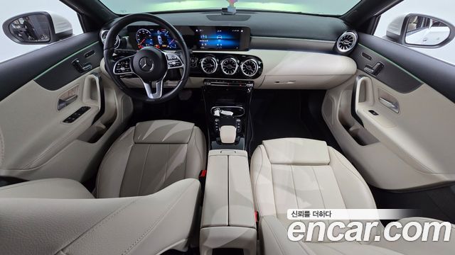 Mercedes-Benz A-Class A220 Hatchback