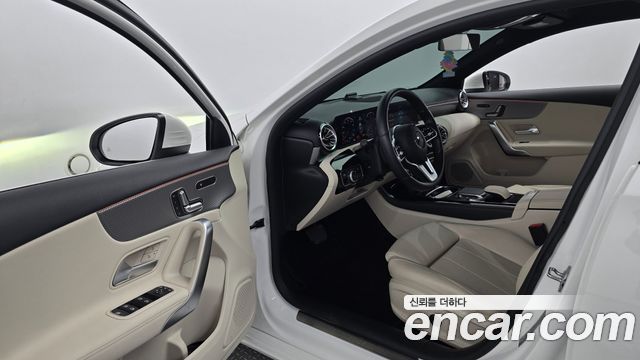 Mercedes-Benz A-Class A220 Hatchback