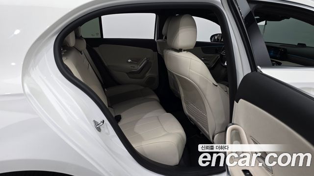 Mercedes-Benz A-Class A220 Hatchback