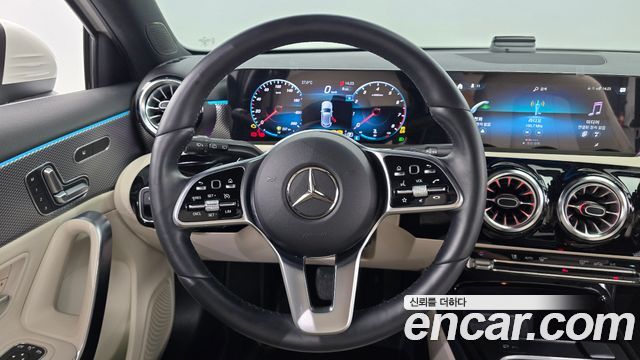 Mercedes-Benz A-Class A220 Hatchback