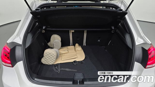 Mercedes-Benz A-Class A220 Hatchback