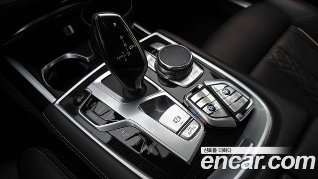 BMW 7-Series 730d xDrive M Sport