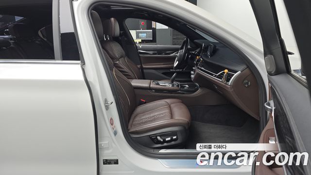BMW 7-Series 730d xDrive M Sport