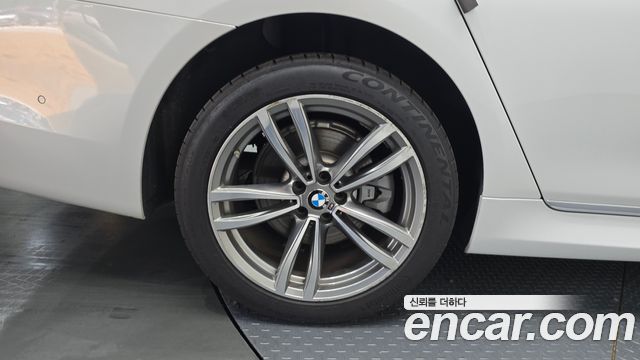 BMW 7-Series 730d xDrive M Sport